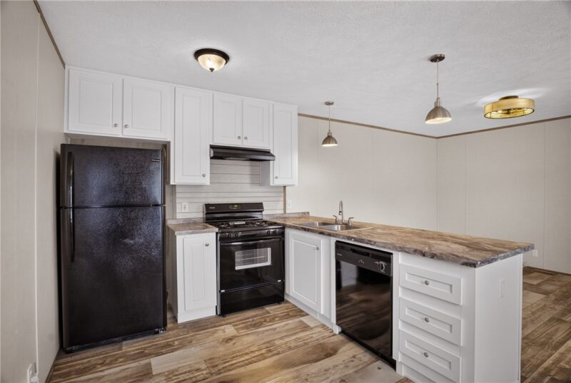 49 Imperial Ave — photo 4
