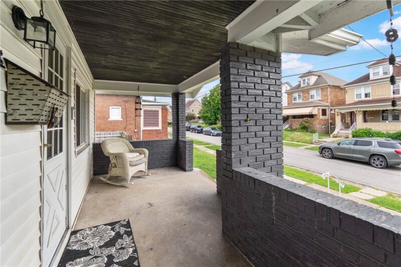 152 W Marigold St — photo 3