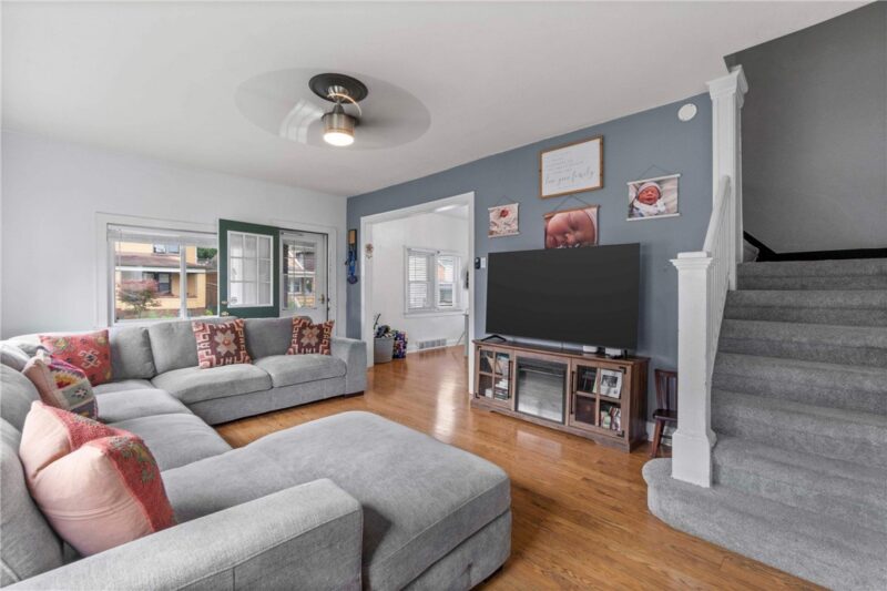 152 W Marigold St — photo 6