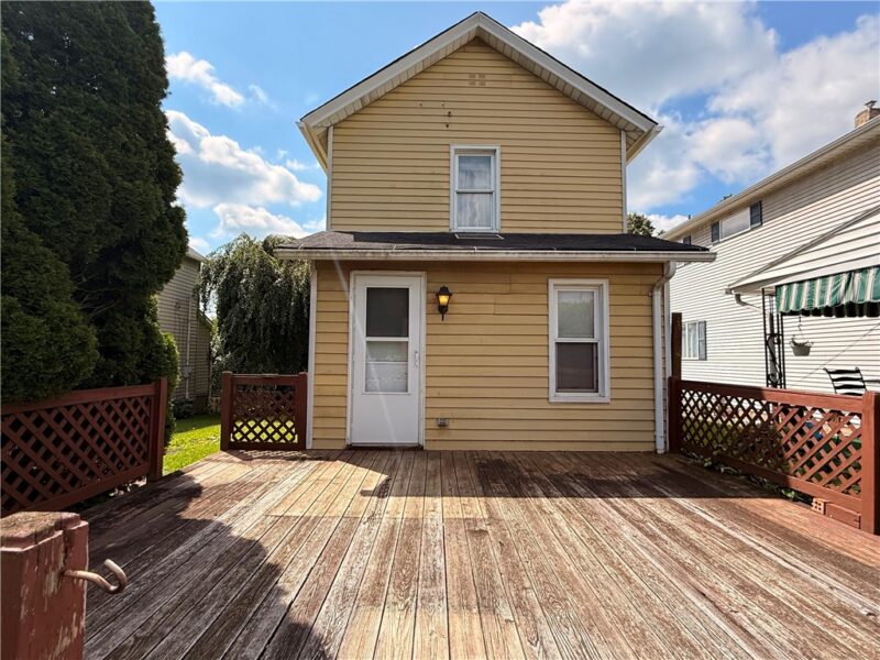732 Clover Ave — photo 3