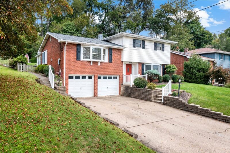 904 Lindenwood Dr — photo 2