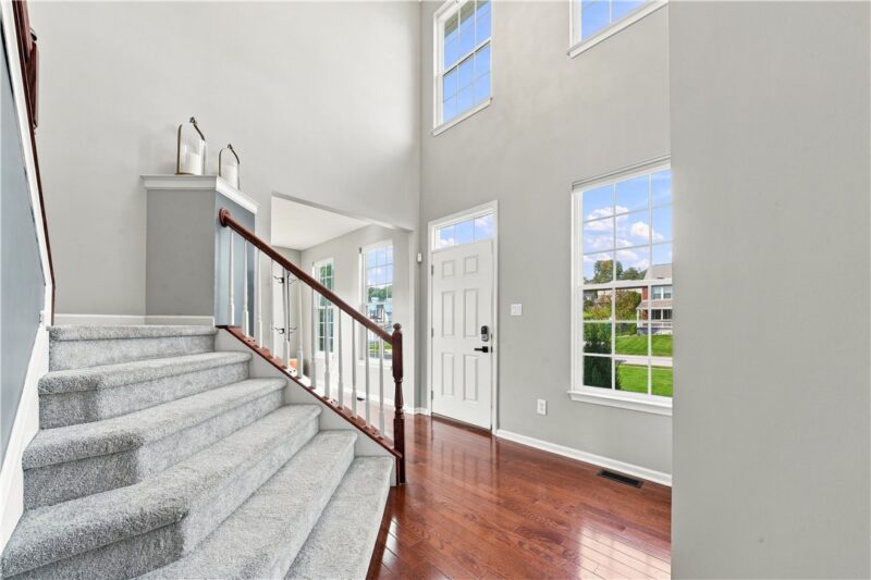 10800 Gasson Dr — photo 2