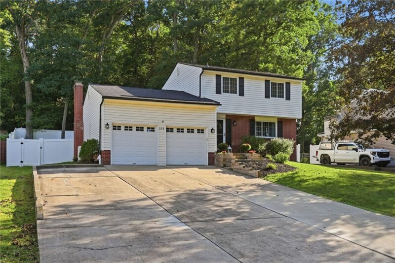 104 Valleyview Dr — photo 2