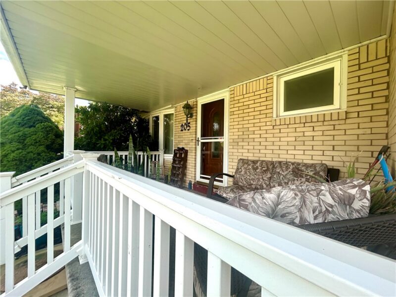 205 Highland Dr — photo 2