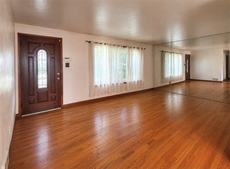 205 Highland Dr — photo 3
