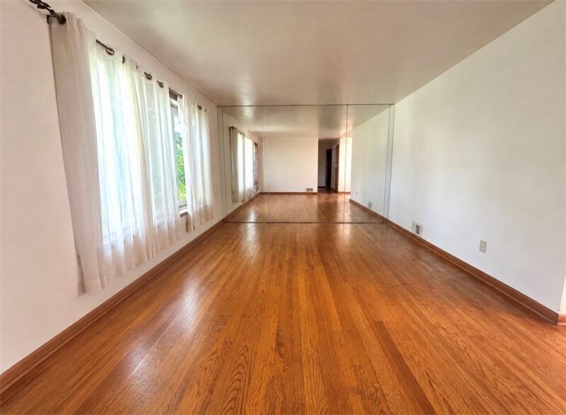 205 Highland Dr — photo 5
