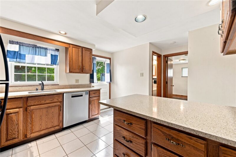 105.5 Olive Dr — photo 6