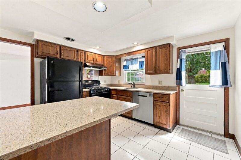 105.5 Olive Dr — photo 7