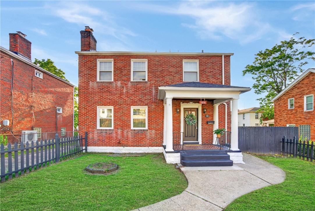 1616 Rutherford Ave — photo 1