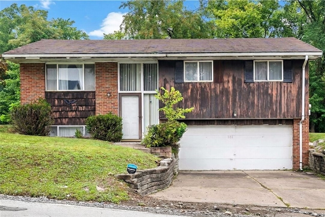 632 Monaca Rd — photo 1