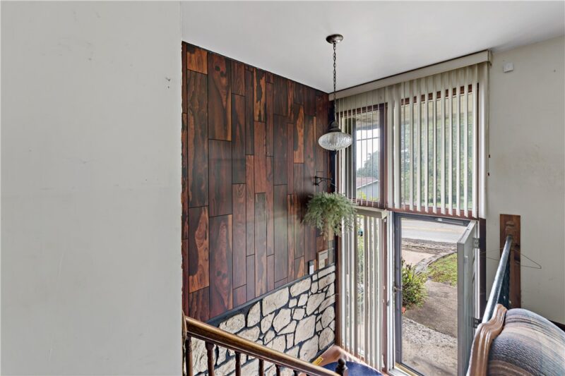 632 Monaca Rd — photo 5