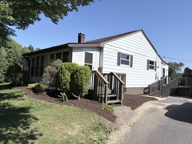 315 Stoughton Rd — photo 2