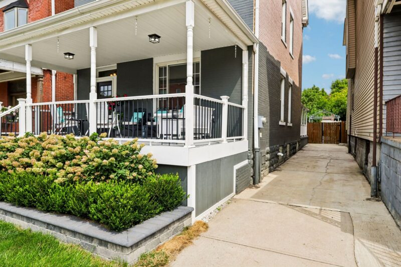 5815 Station STREET — photo 3
