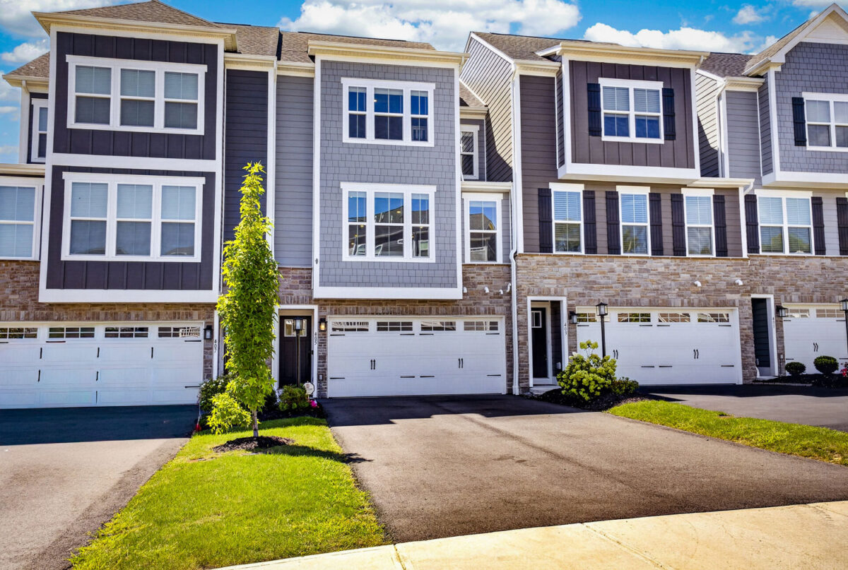 405 Sage DRIVE — photo 1