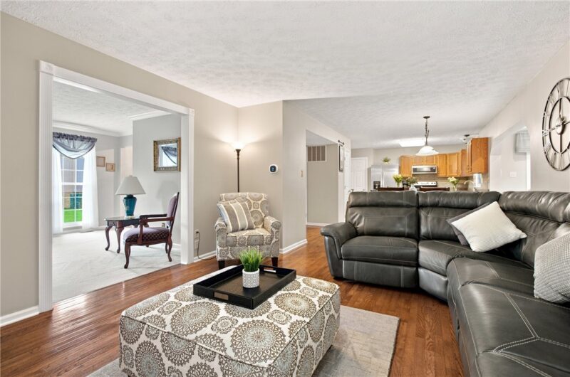 1033 Robinwood Dr — photo 7
