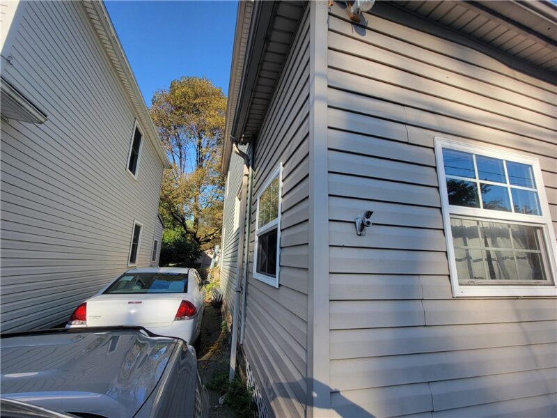 1023 Raspberry St — photo 7
