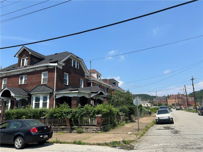 101 8th St — photo 3