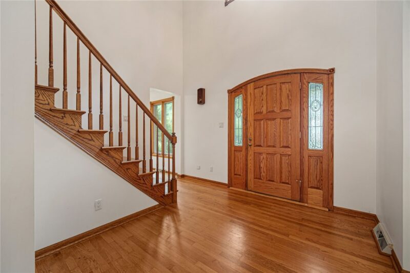 5 Fairview St — photo 3