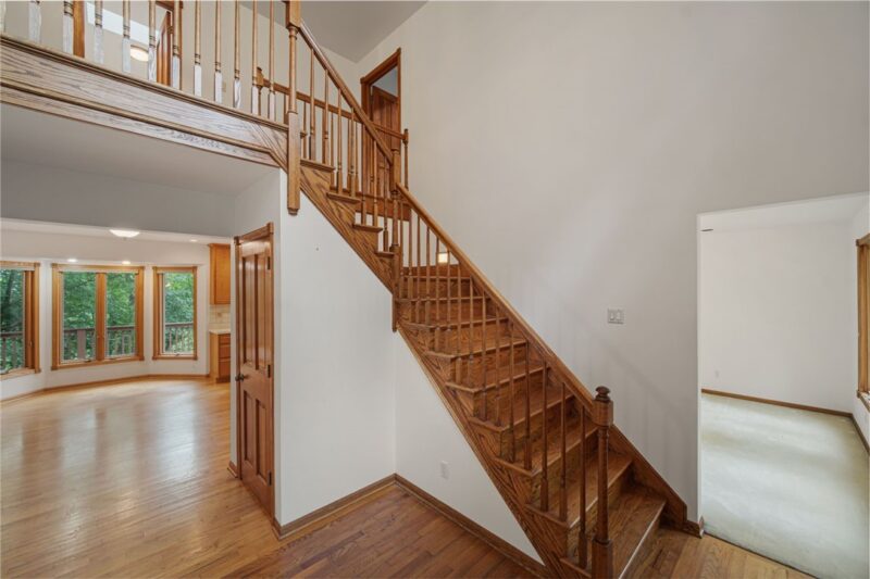 5 Fairview St — photo 4
