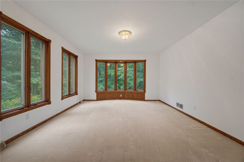 5 Fairview St — photo 8