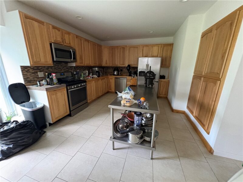 136 Main St — photo 6