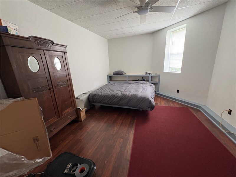 136 Main St — photo 7