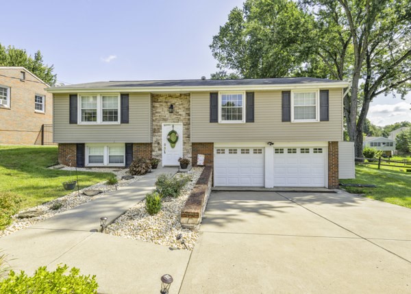 127 W Fair Meadows Dr — photo 1