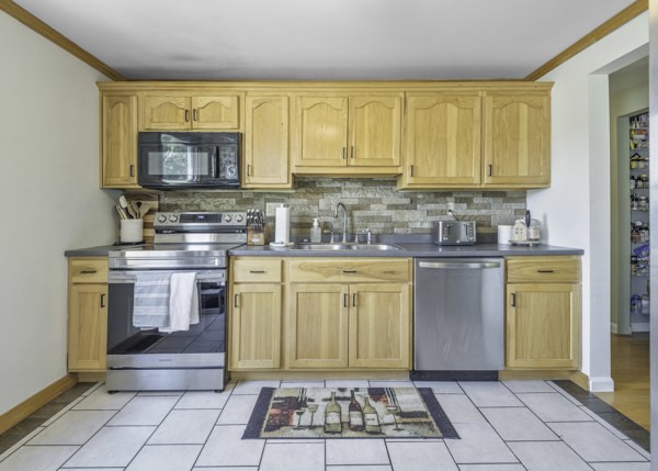 127 W Fair Meadows Dr — photo 4