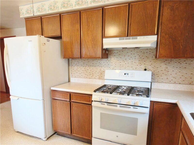 824 6th. Street — photo 7