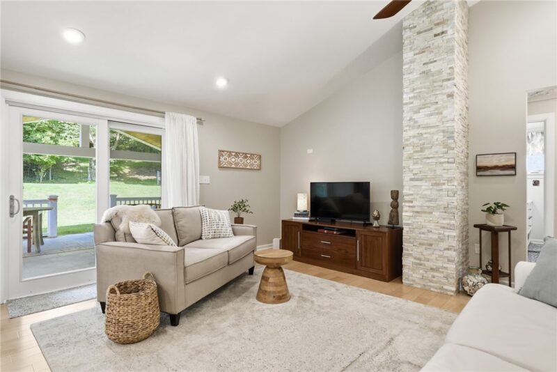 13 Eichelberger Dr — photo 8