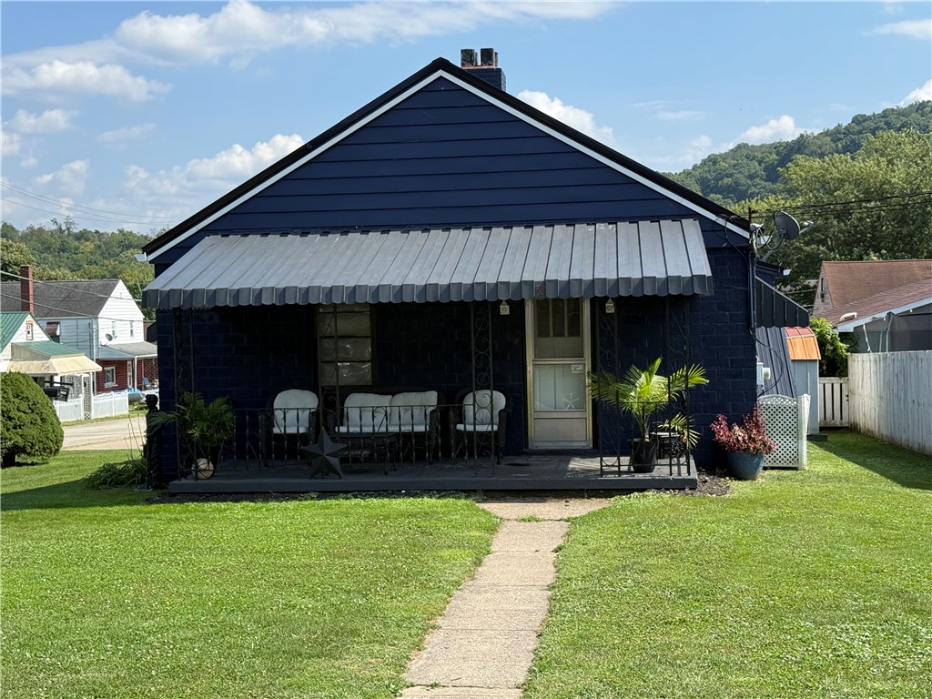 58 Berry Avenue — photo 1
