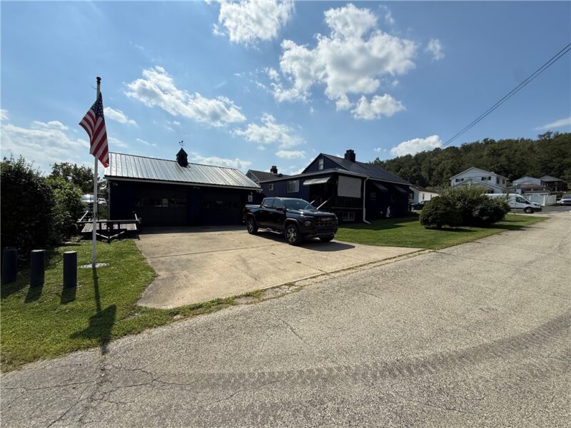 58 Berry Avenue — photo 4