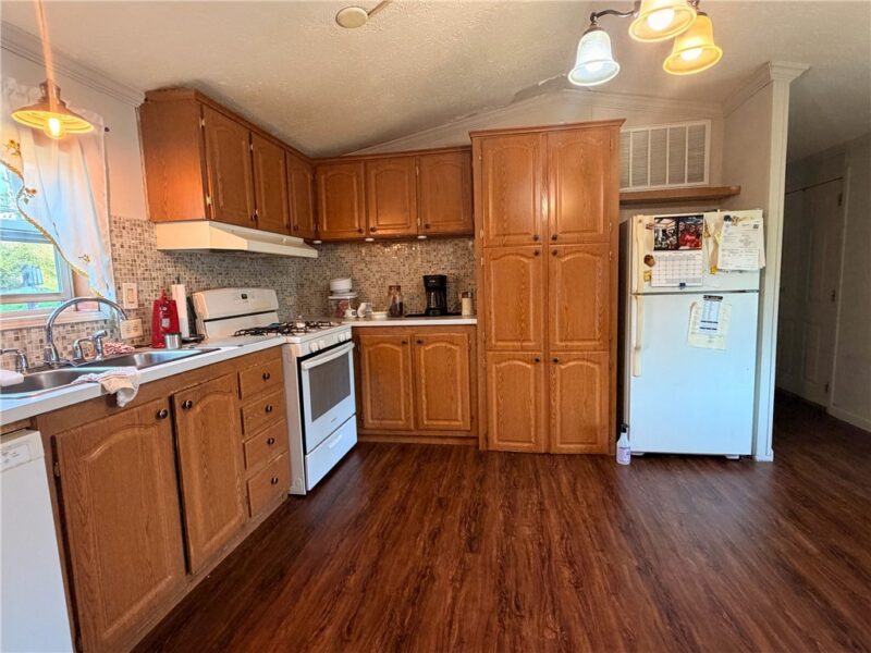 316 Cypress Ave — photo 8