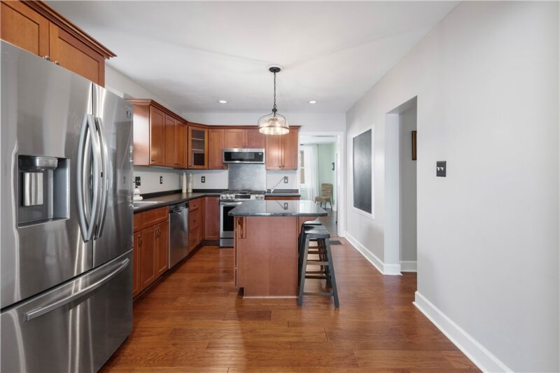 327 Nicholas Pl — photo 7