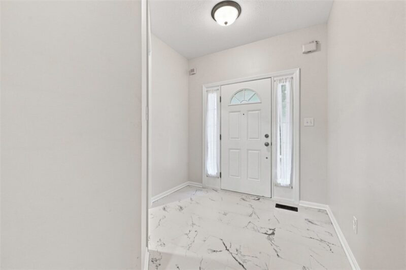 1249 Snee Dr — photo 4
