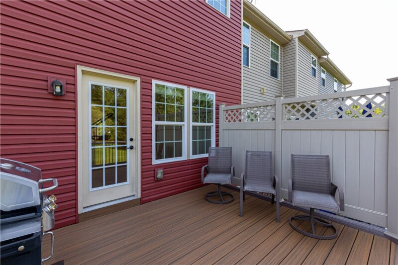 135 MEWS LANE — photo 5
