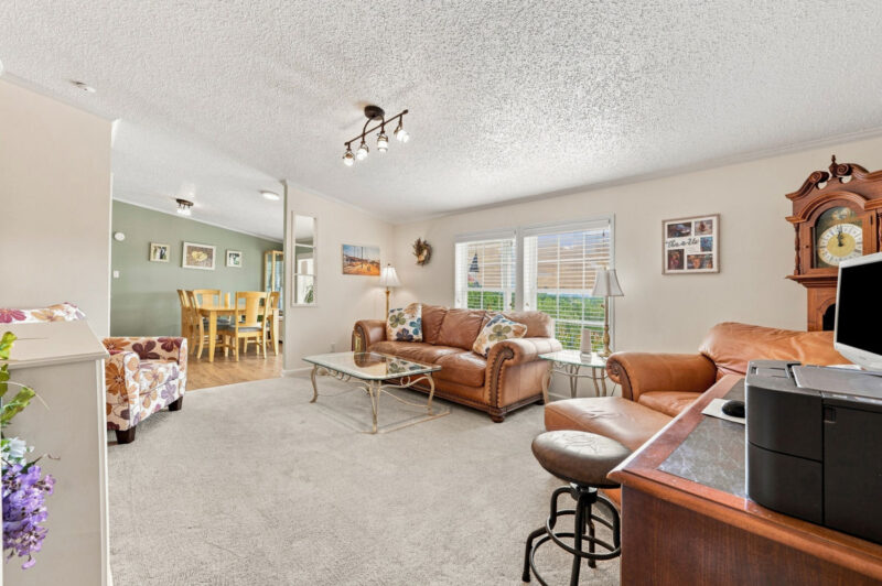 1251 McEwen AVENUE — photo 4