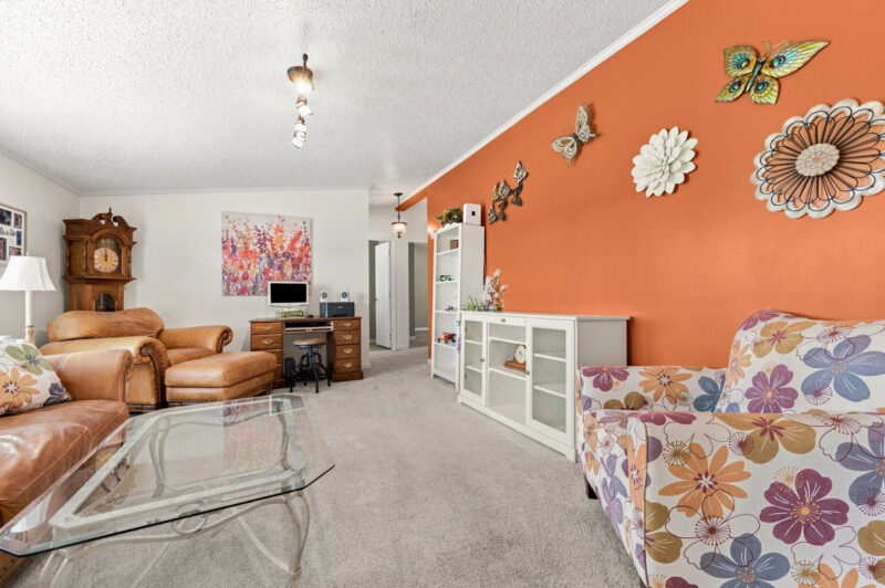 1251 McEwen AVENUE — photo 5