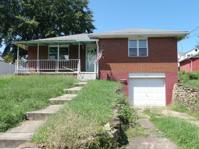 212 Scott Street — photo 1