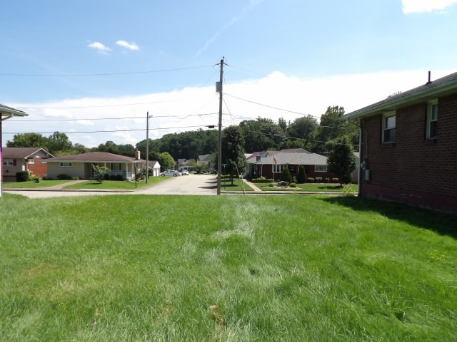 212 Scott Street — photo 6