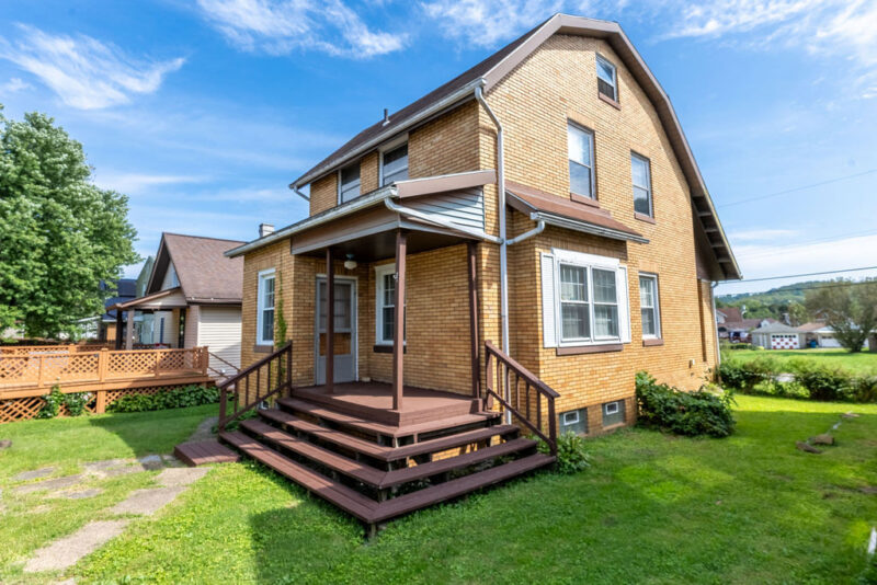 1720 Tyler STREET — photo 4