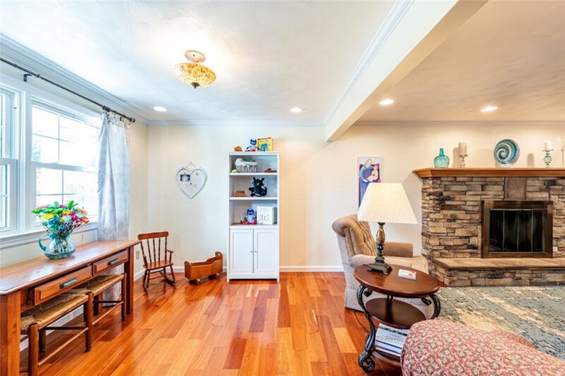 110 Stonybrook — photo 7