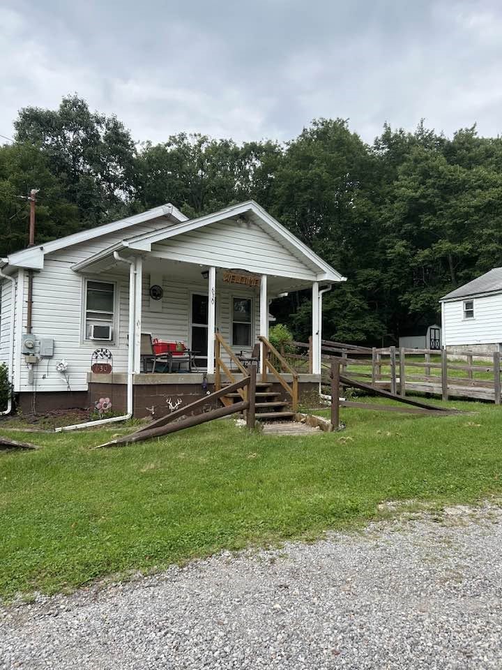 630 Railroad Street 630 Railroad Street — photo 1