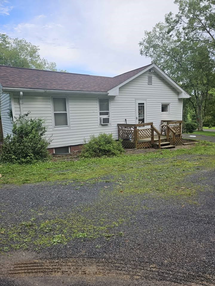 630 Railroad Street 630 Railroad Street — photo 3