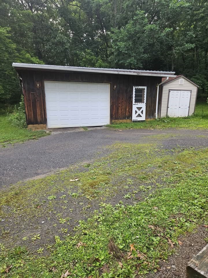 630 Railroad Street 630 Railroad Street — photo 4