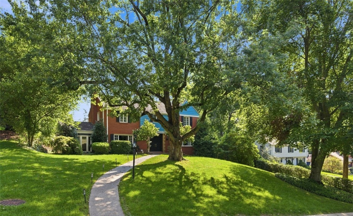809 White Oak Cir — photo 1