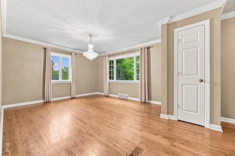 809 White Oak Cir — photo 5