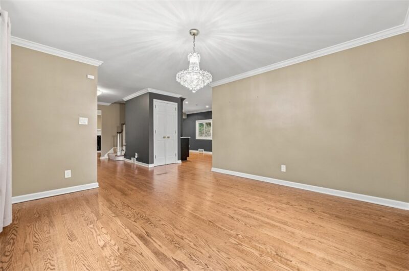 809 White Oak Cir — photo 6