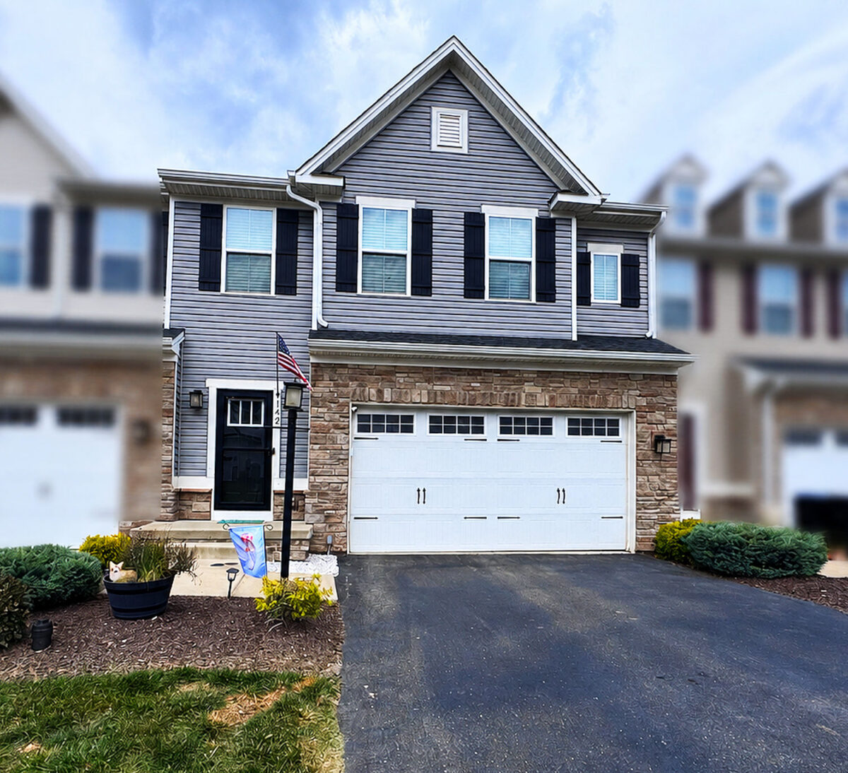 142 Melinda COURT — photo 1