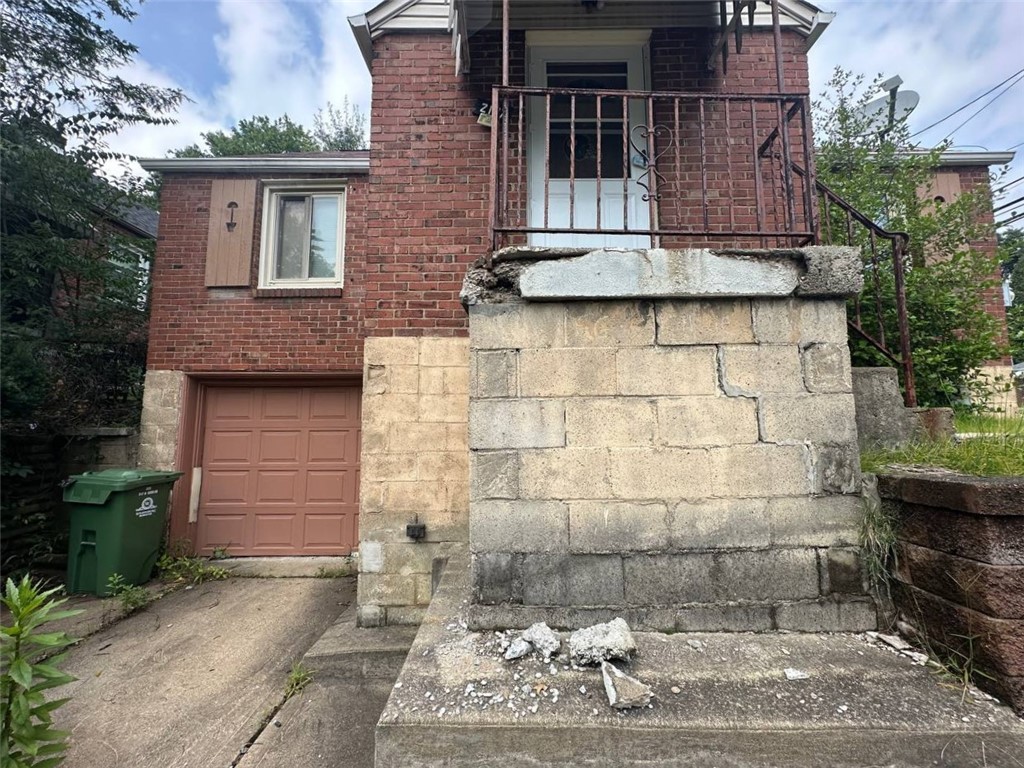 2197 Village Dr — photo 1